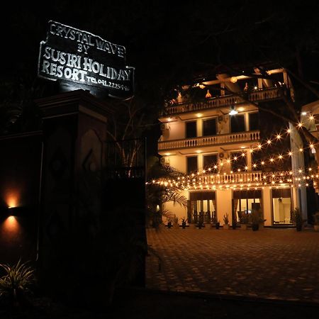 Crystal Wave Holiday Resort Polhena Matara Buitenkant foto
