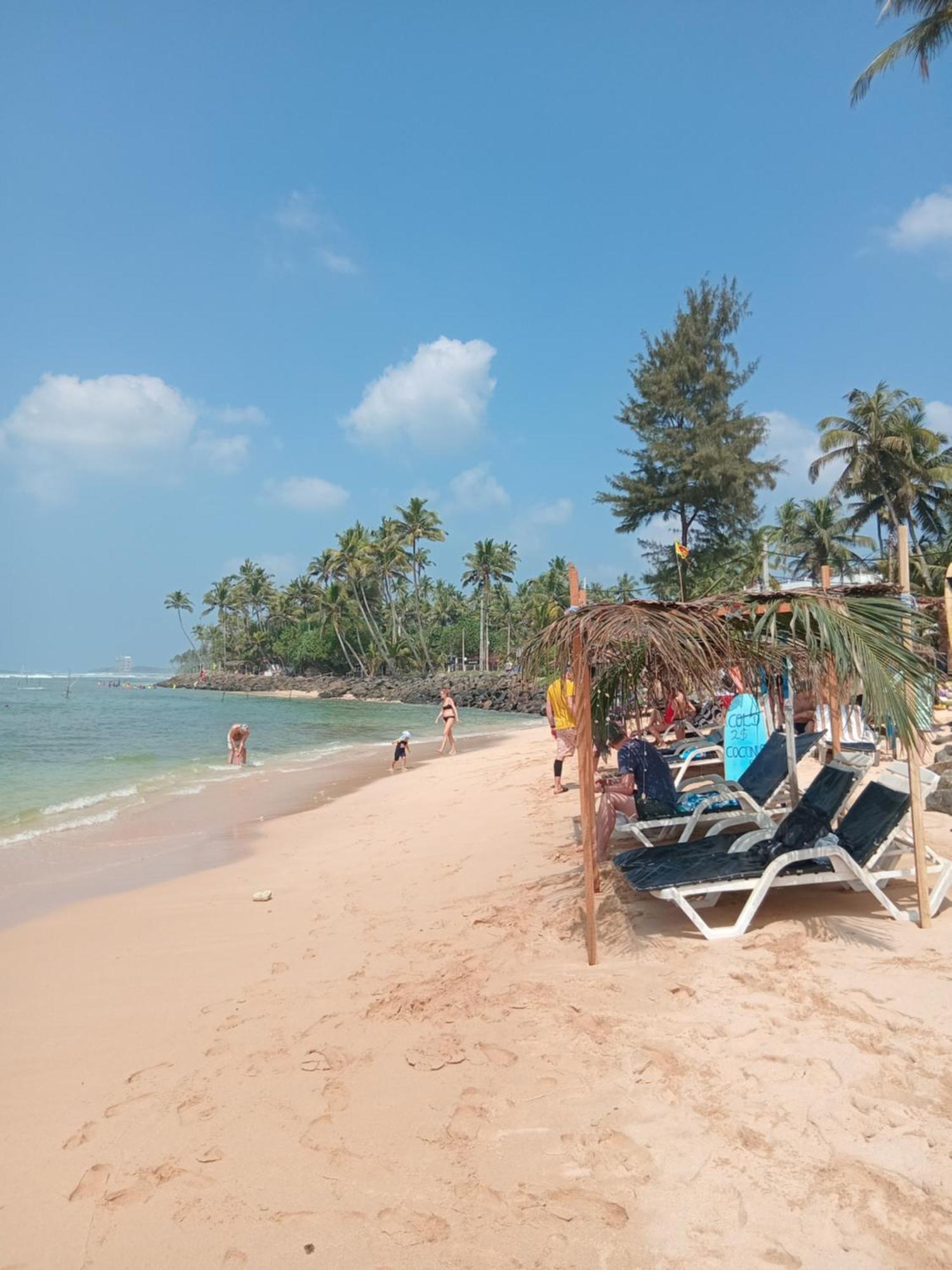 Crystal Wave Holiday Resort Polhena Matara Buitenkant foto