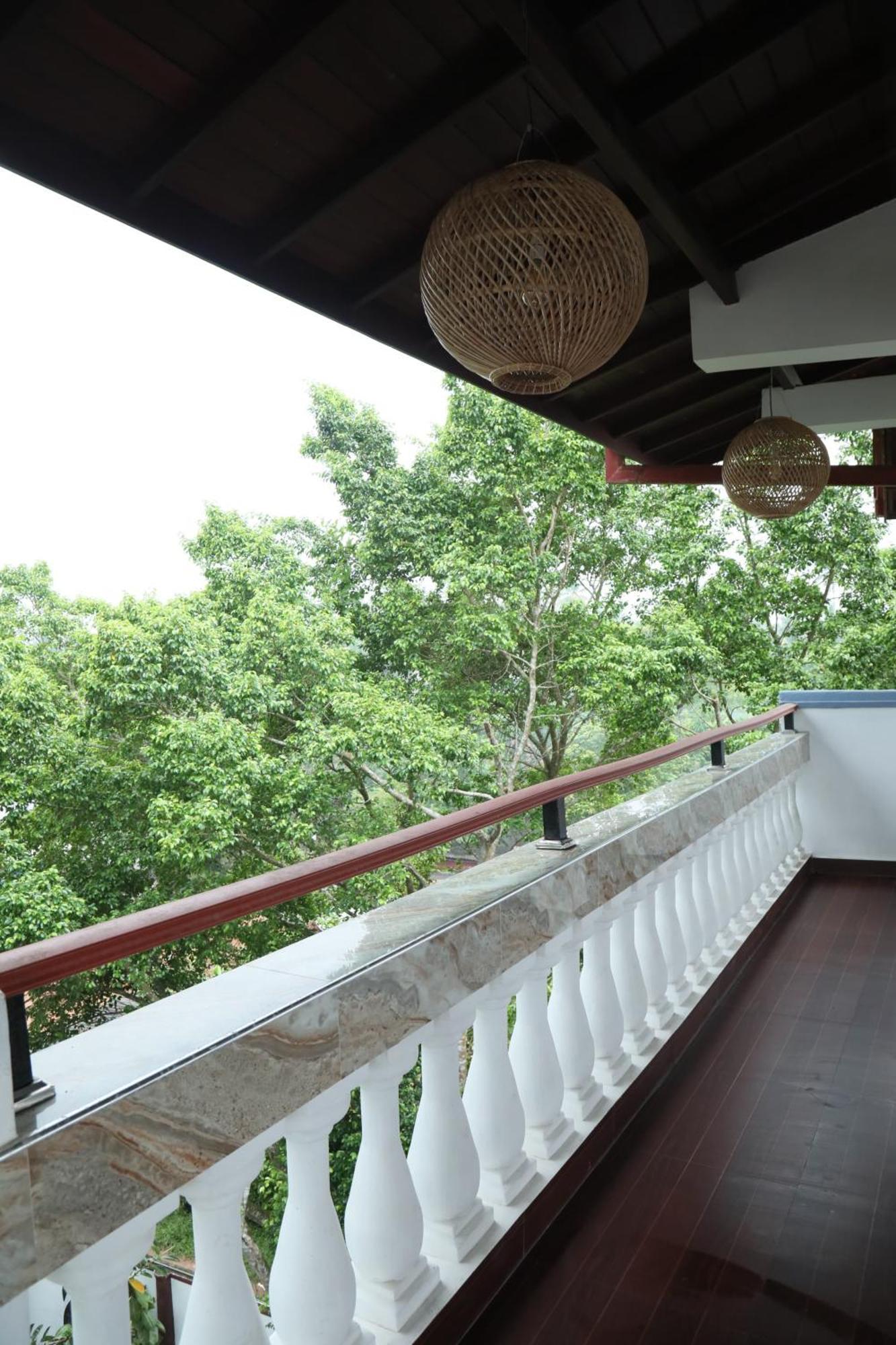 Crystal Wave Holiday Resort Polhena Matara Buitenkant foto